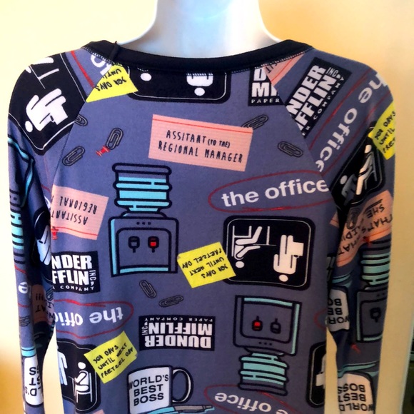 THE OFFICE LIGHTWEIGHT SWEATER TOP • DUNDER MIFFLIN LOGOS • Sz S - Picture 8 of 12